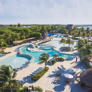 Bluebay Grand Esmeralda Complex El Marlyn Azul