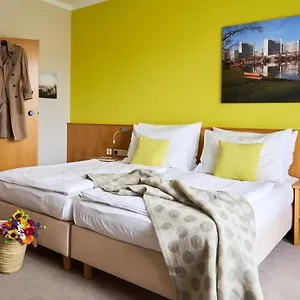 Henriette Stadthotel Отель