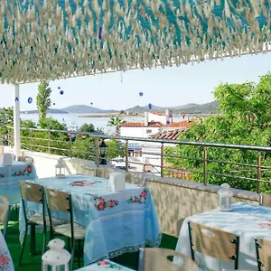 Harakop Butik Ayvalı